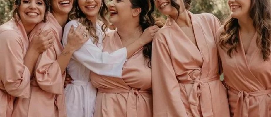 9 robes curtos femininos para noivas da JB Robes