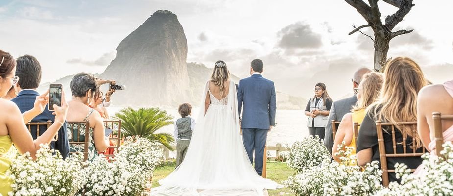 Casamento na praia: tudo o que você precisa saber para realizar esse sonho Casamento na praia: tudo o que você precisa saber para realizar esse sonho