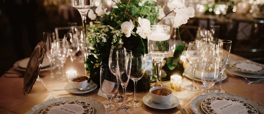 Cardápio de casamento para jantar: entrada, prato principal e sobremesa