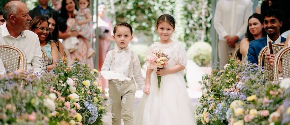O papel encantador de pajens e daminhas no seu casamento